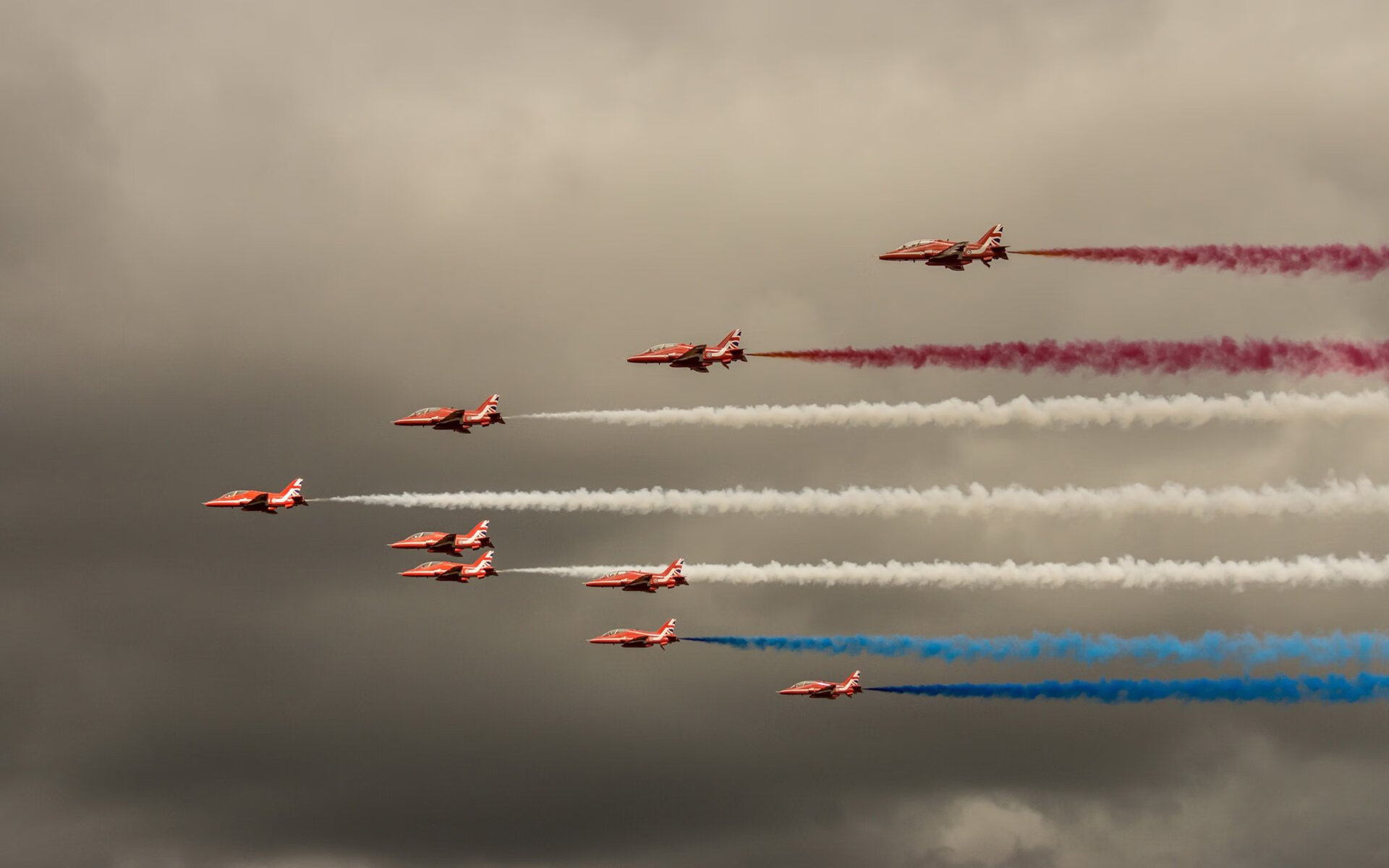 乐鱼电竞在线平台-卡特的传球、踢球与比赛控制力，使全黑队成为橄榄球巨头，卡特十佳球